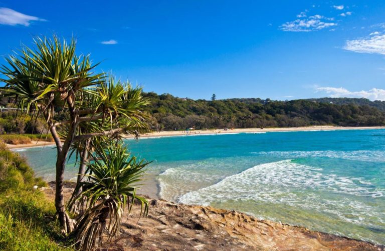 cylinder beach north stradbroke island beach camping - murphys creek escape